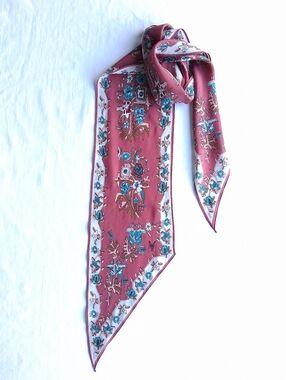 Vintage Scarf Silk Floral Long Skinny Pi K & White